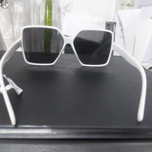 Tahari WHITE Sunglasses Trendy Cool Stylish Summer Shades main image 7